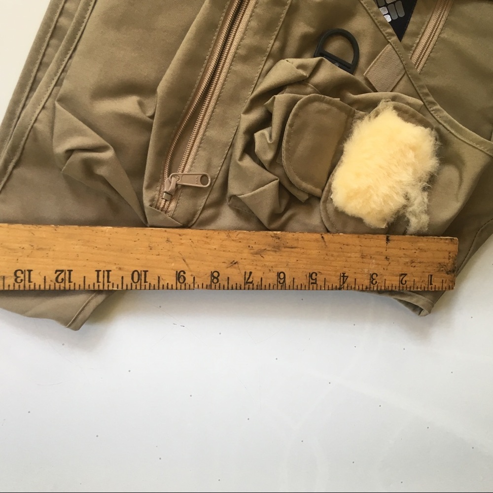 Columbia Men hiking/hunting short vest size XL - Picture 6 of 8